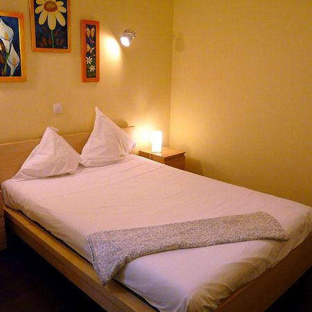Hostal Goyal Pizarro Мадрид Экстерьер фото